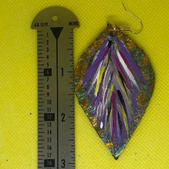 Leather hand painted purple and gold leaf earrings - Picture 3 of 3